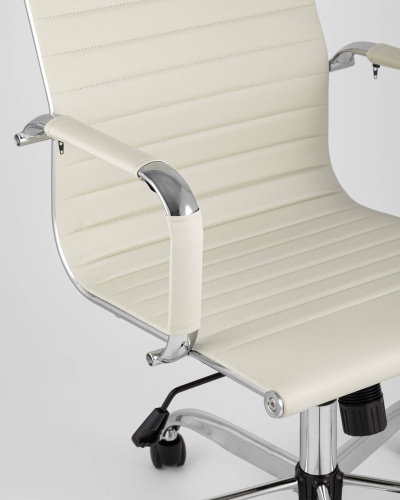 Кресло руководителя TopChairs City бежевое. Фото №9